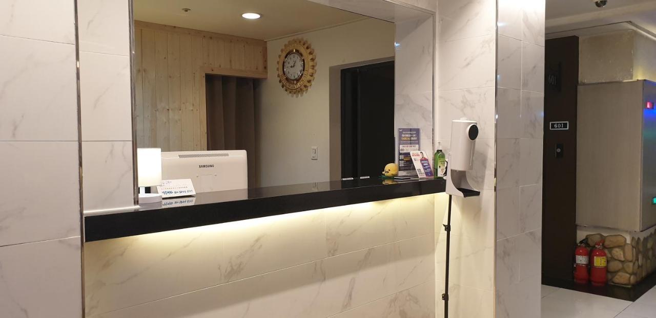 Gimhae Business Hotel K Extérieur photo