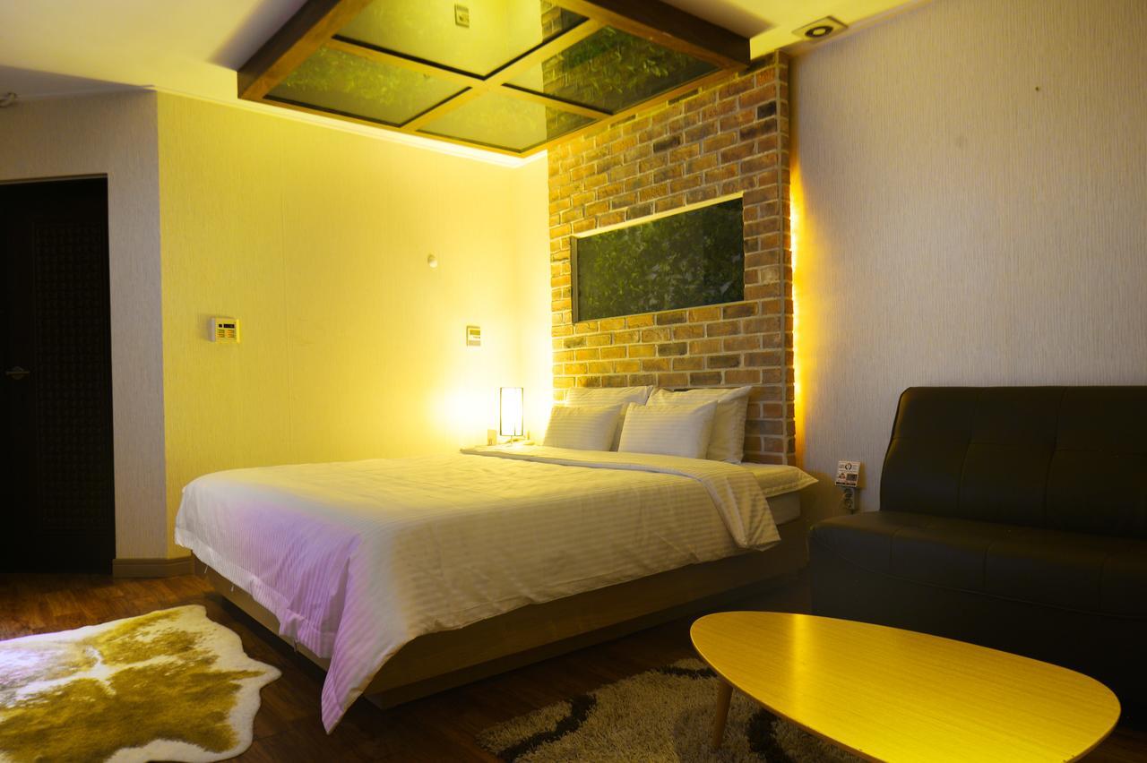 Gimhae Business Hotel K Extérieur photo