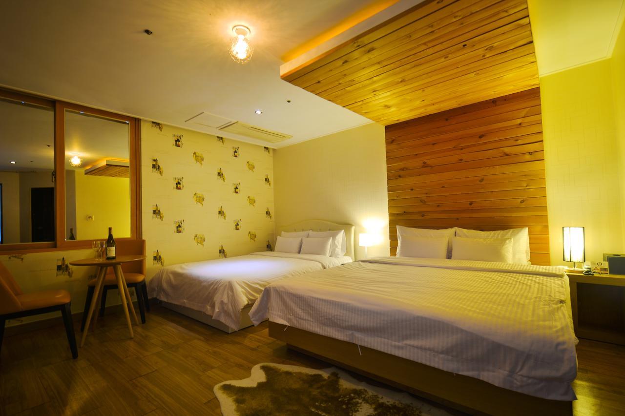 Gimhae Business Hotel K Extérieur photo