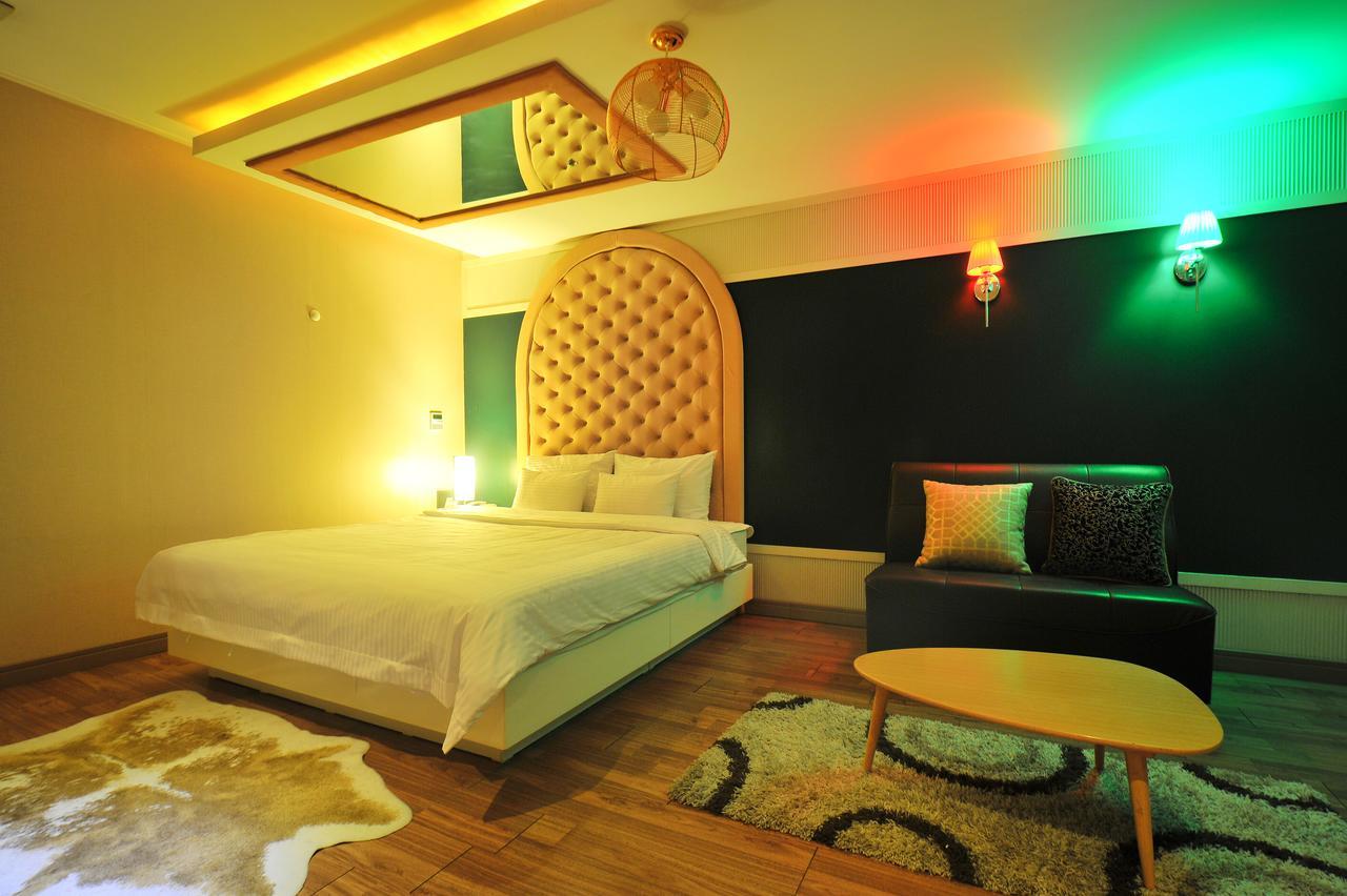 Gimhae Business Hotel K Extérieur photo