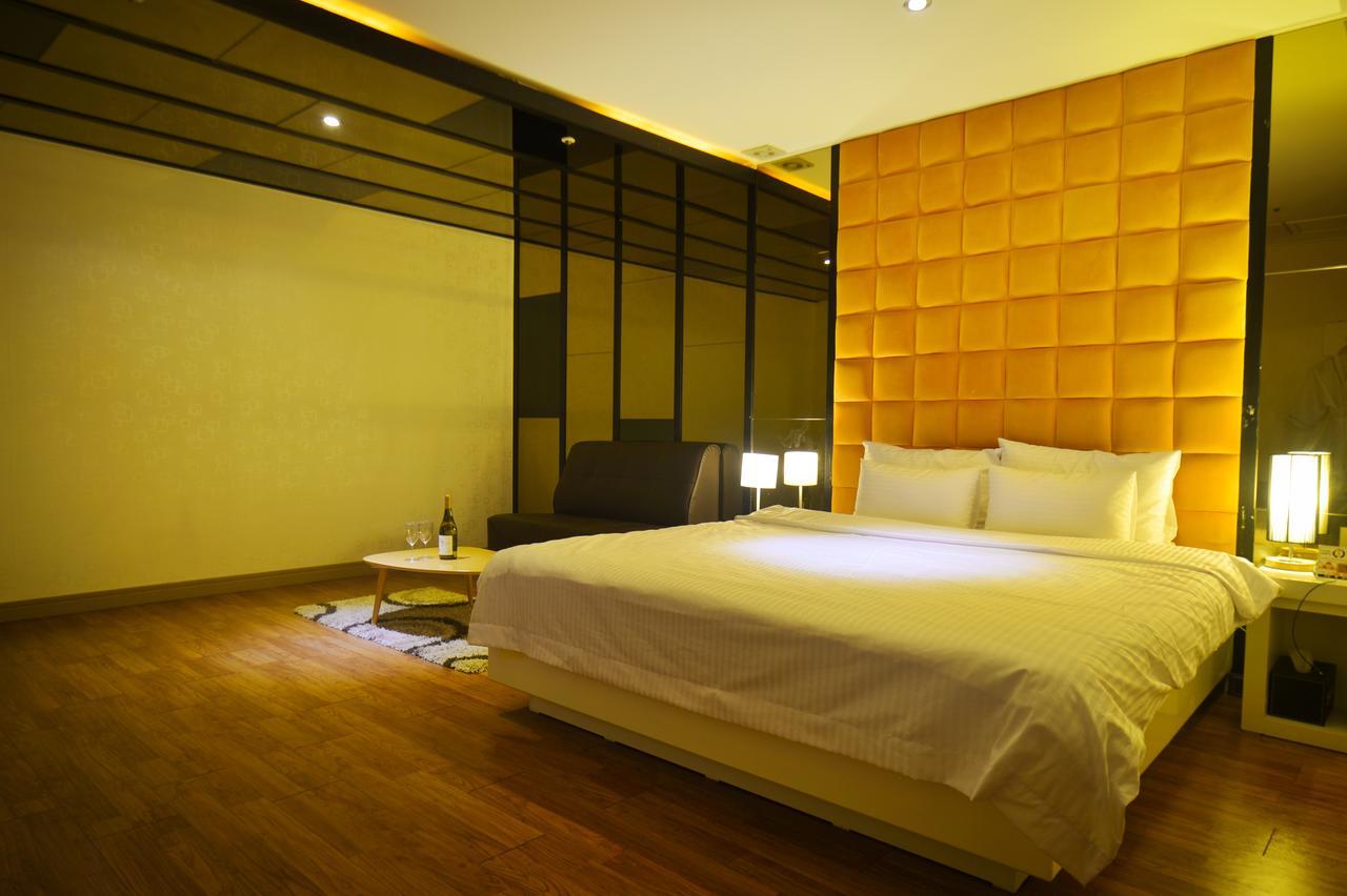 Gimhae Business Hotel K Extérieur photo