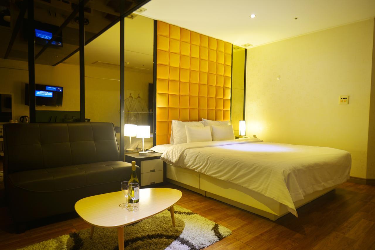 Gimhae Business Hotel K Extérieur photo