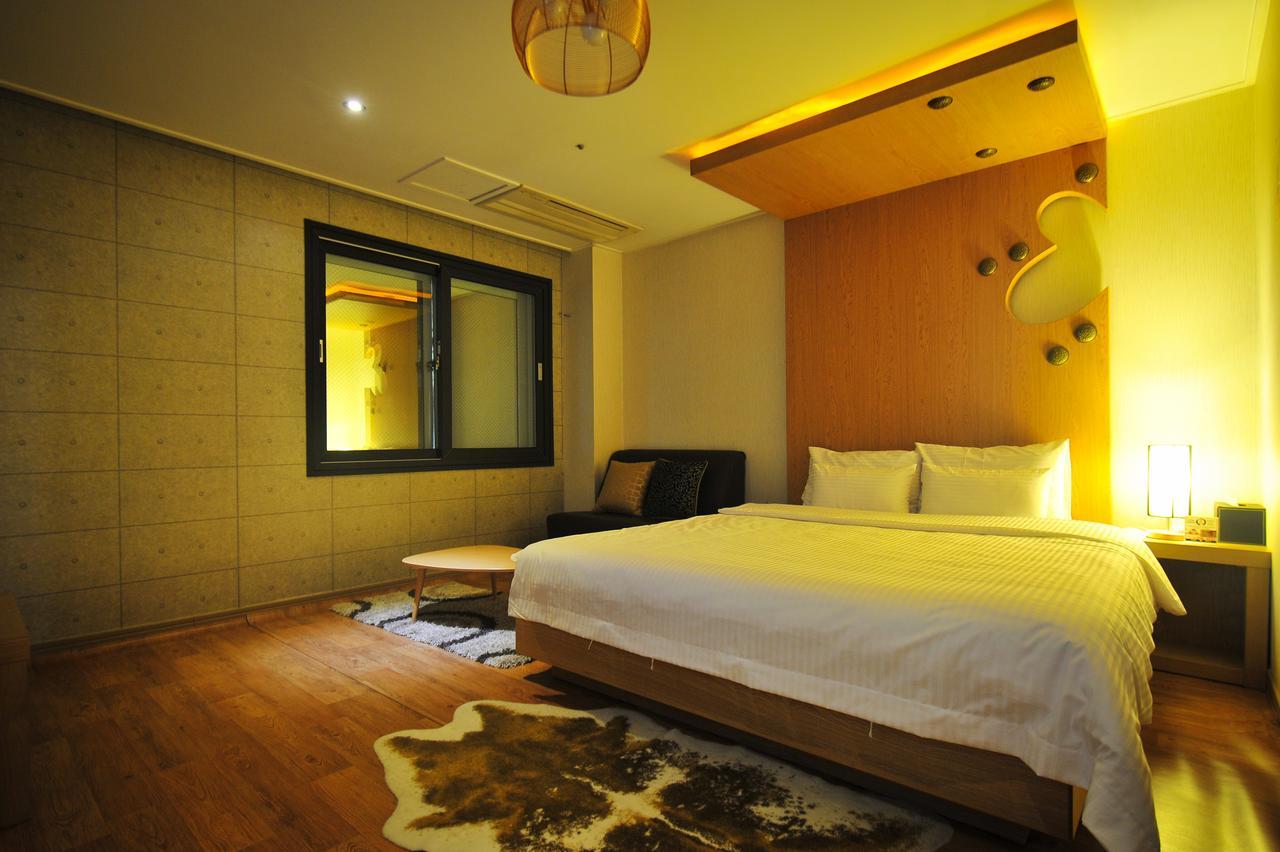 Gimhae Business Hotel K Extérieur photo