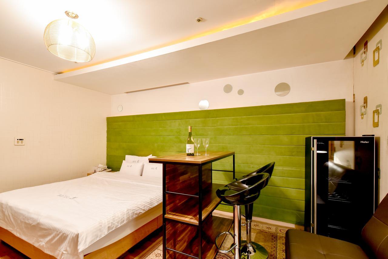 Gimhae Business Hotel K Extérieur photo