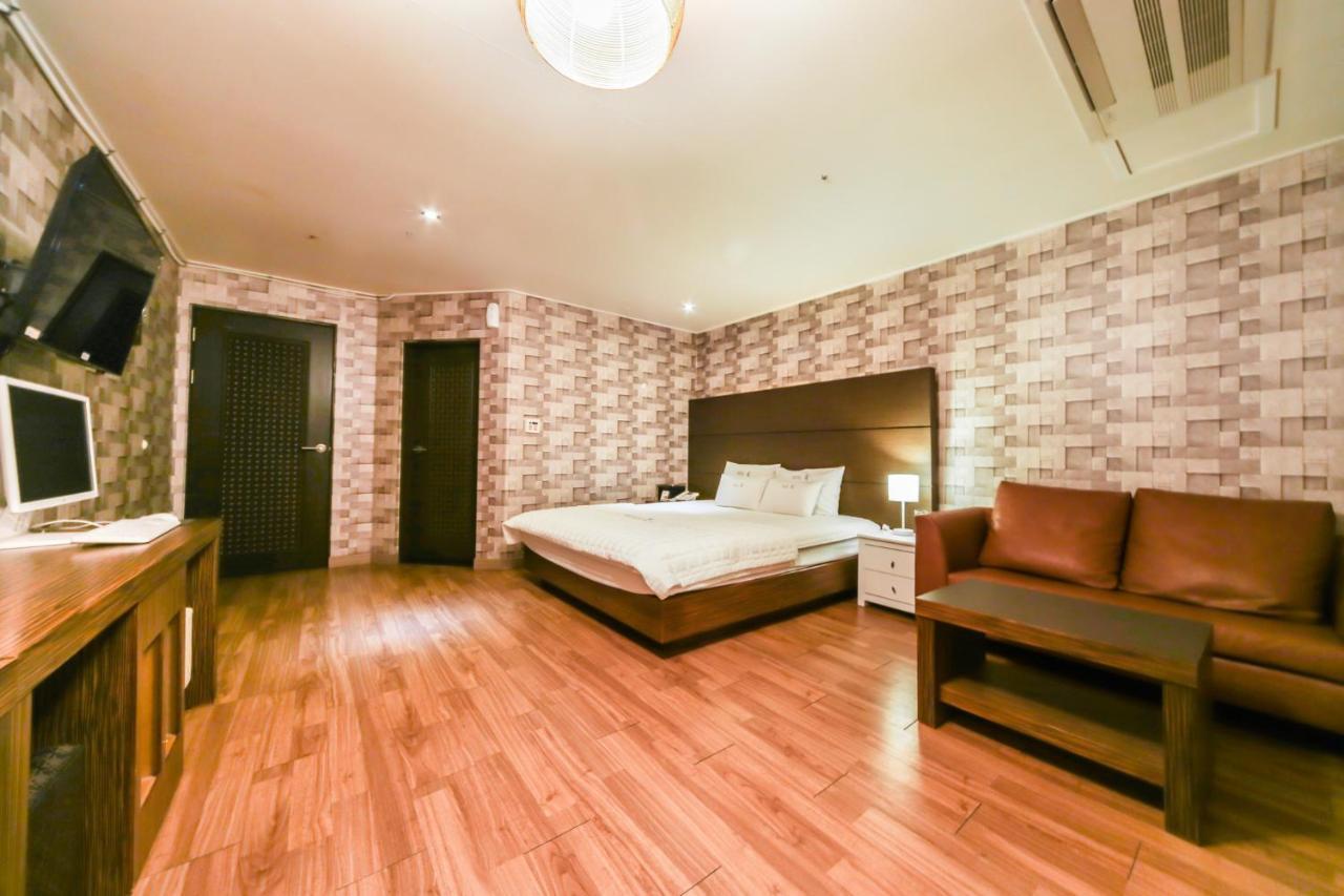 Gimhae Business Hotel K Extérieur photo