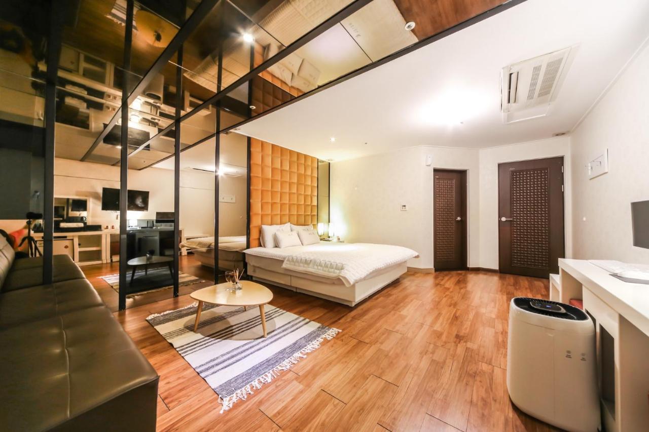 Gimhae Business Hotel K Extérieur photo