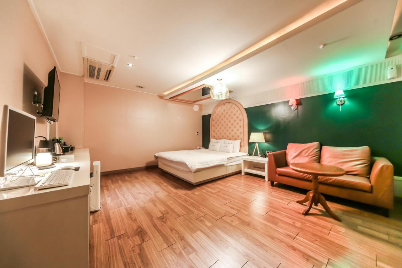 Gimhae Business Hotel K Extérieur photo